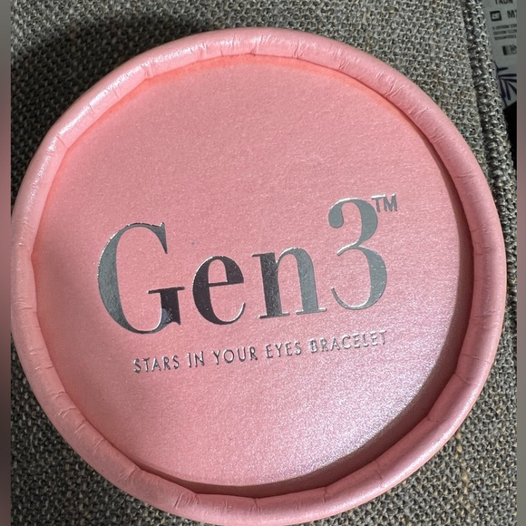 Gen3 Stars in Your Eyes Bracelet - Picture 2 of 2